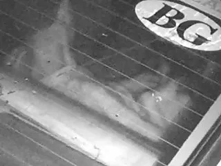 България секс 2 ( vliubeni 2 - на инч-Гай ) България пизда блять